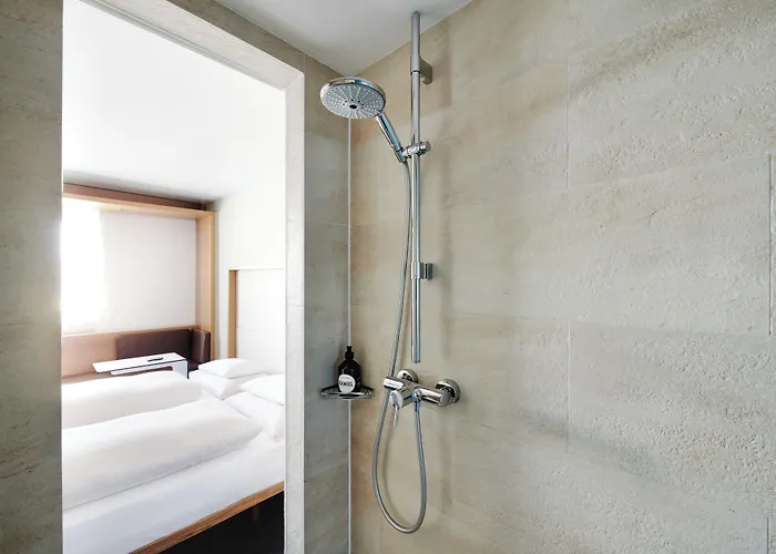 Daniel - Smart Lifestyle Near Centre