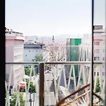 Hotel Daniel - Smart Lifestyle Near Centre 3*