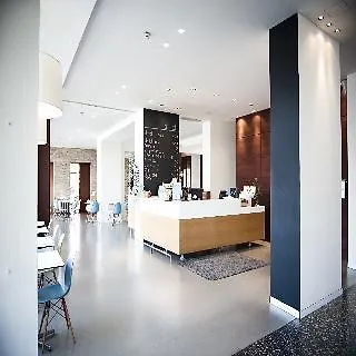 Hotel Daniel - Smart Lifestyle Near Centre 4*