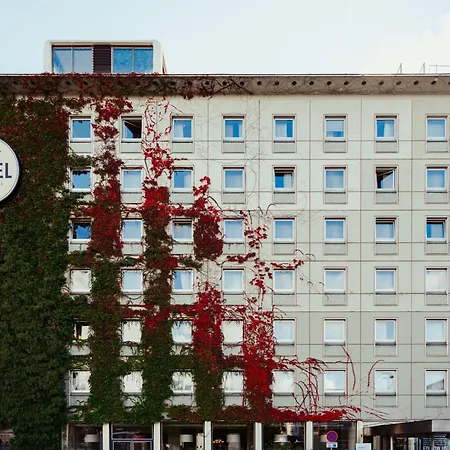 Daniel - Smart Lifestyle Near Centre Hotel