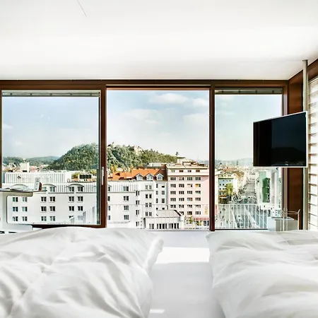 Hotel Daniel - Smart Lifestyle Near Centre 4*