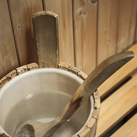 Daniel - Smart Lifestyle Near Centre 3*