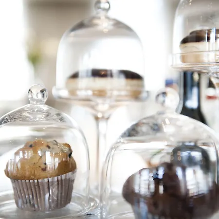 Daniel - Smart Lifestyle Near Centre Hotel