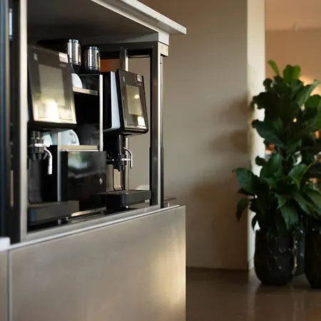Daniel - Smart Lifestyle Near Centre 3*