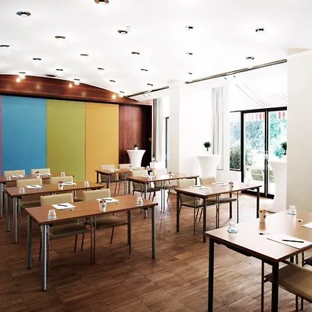 Daniel - Smart Lifestyle Near Centre