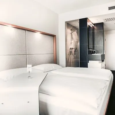 Daniel - Smart Lifestyle Near Centre