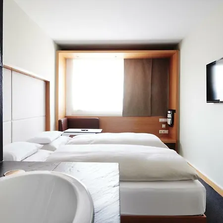 Hotel Daniel - Smart Lifestyle Near Centre