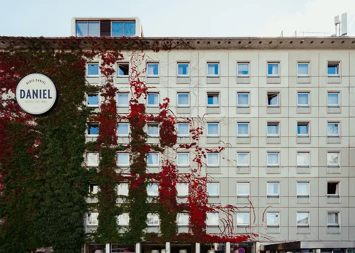 Daniel - Smart Lifestyle Near Centre Hotel