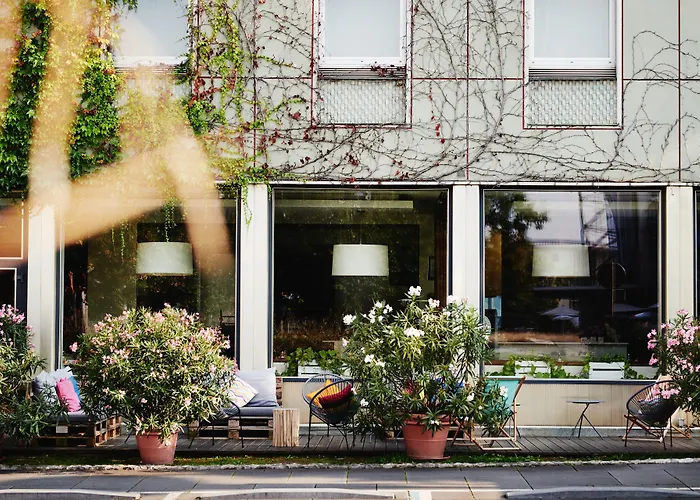 Daniel - Smart Lifestyle Near Centre Hotel