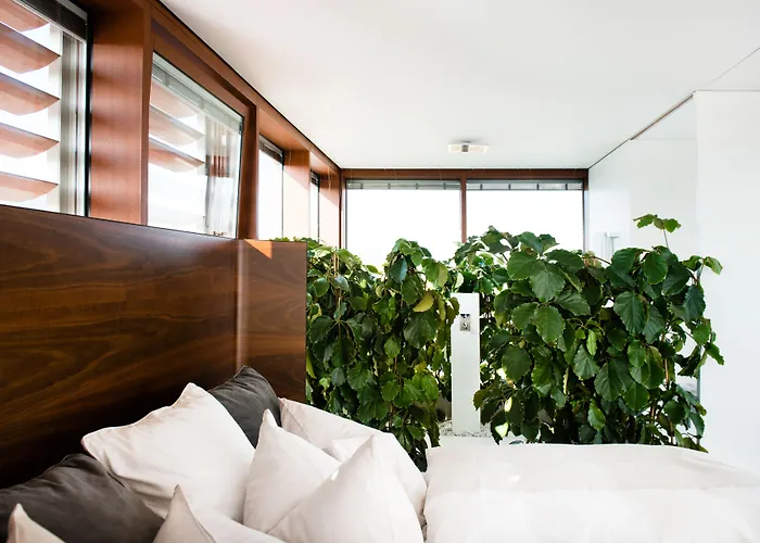 Daniel - Smart Lifestyle Near Centre Hotel