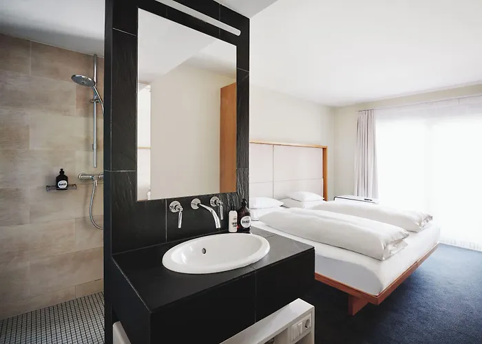 Daniel - Smart Lifestyle Near Centre Hotel